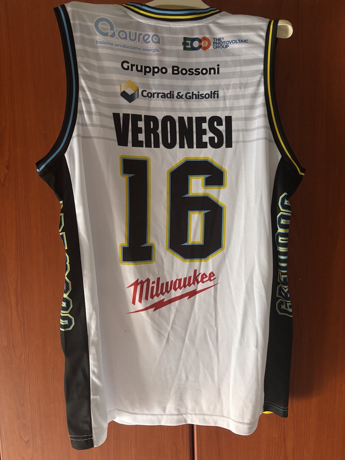 Giovanni Veronesi retro